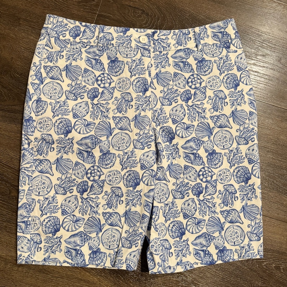 Talbots Blue and Cream Seashell Print Shorts